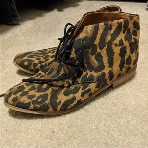 Forever 21 lace up booties- leopard print